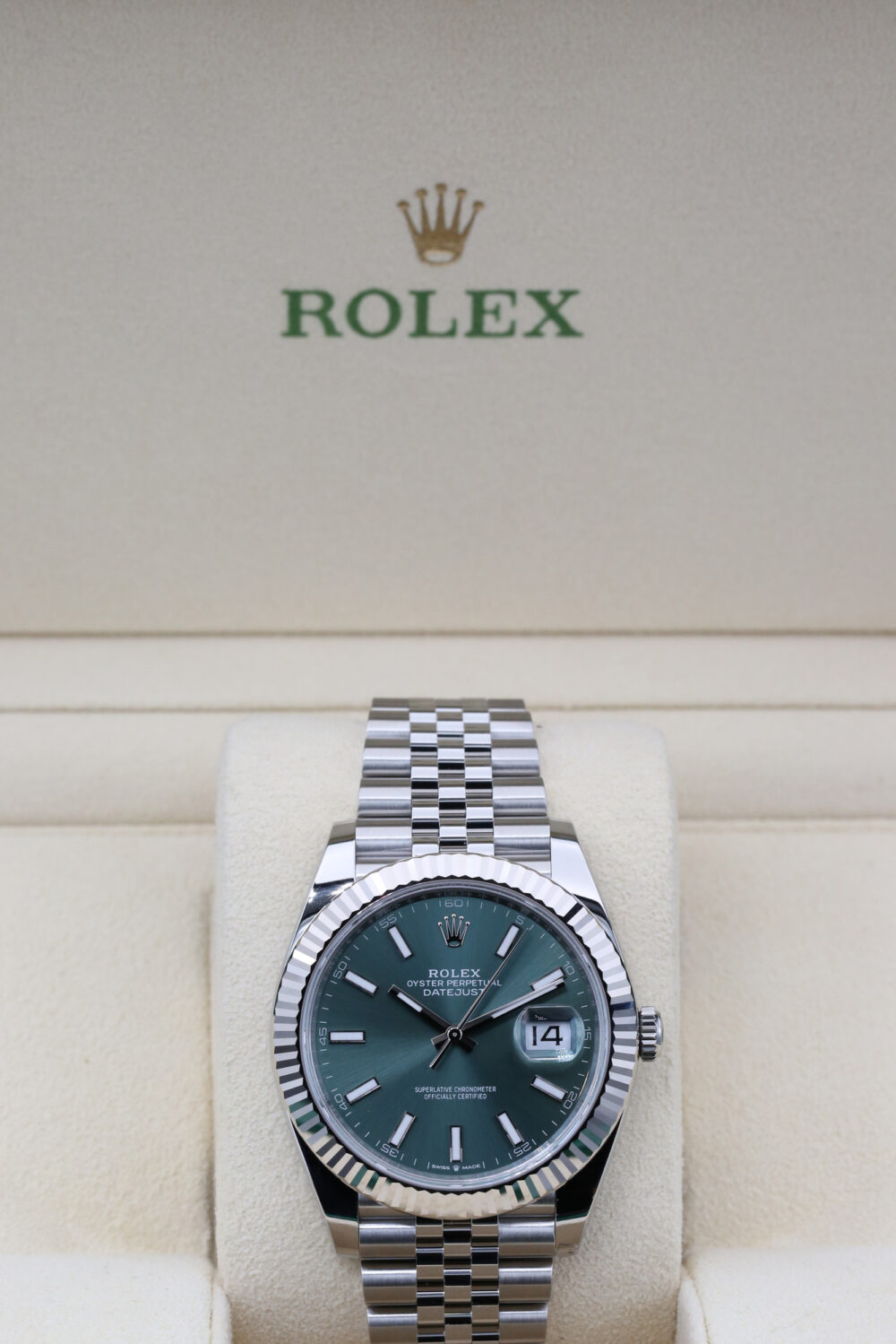 Rolex 126334 Mint Green DATEJUST 41mm 2025 - Image 6