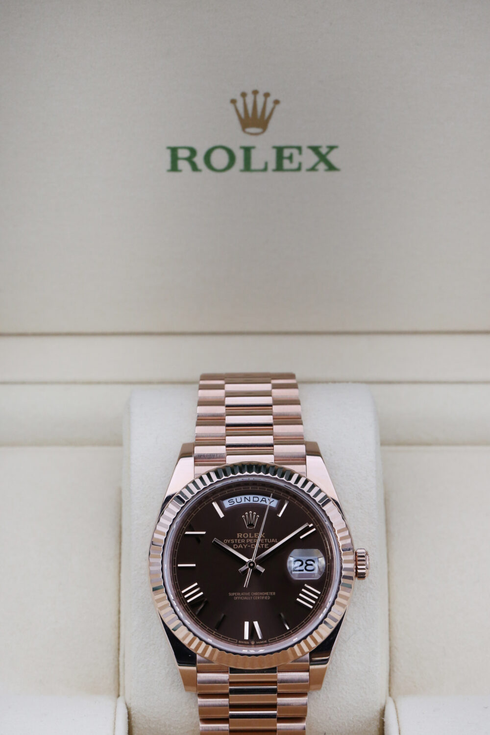 Rolex 228235 Chocolate Roman DAY-DATE 40mm 2021 - Image 4