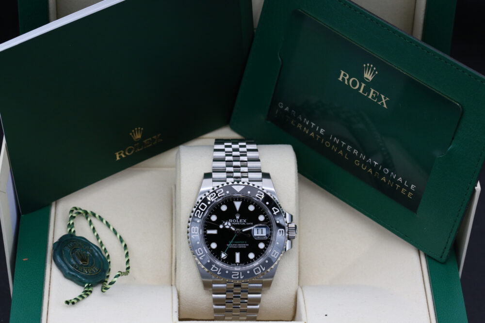 Rolex 126710GRNR Black GMT MASTER II 40mm 2025 Bruce Wayne - Image 6