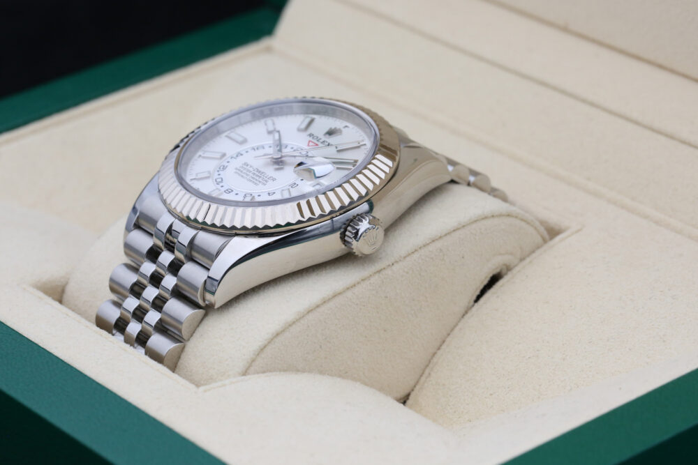 Rolex 326934 White SKY-DWELLER 42mm 2023 - Image 6