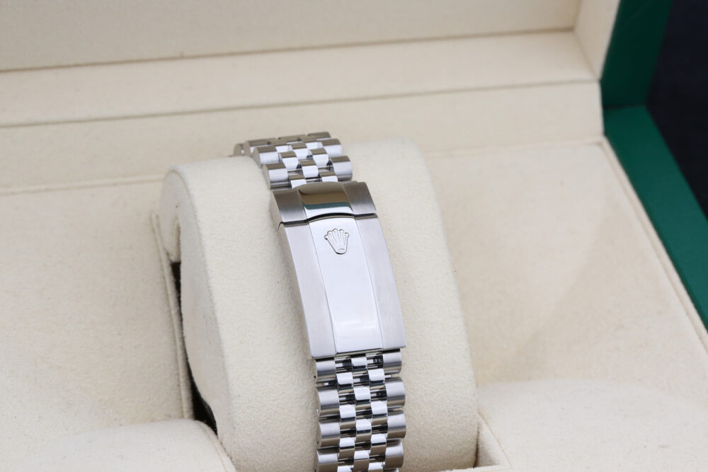 Rolex 326934 White SKY-DWELLER 42mm 2023 - Image 8